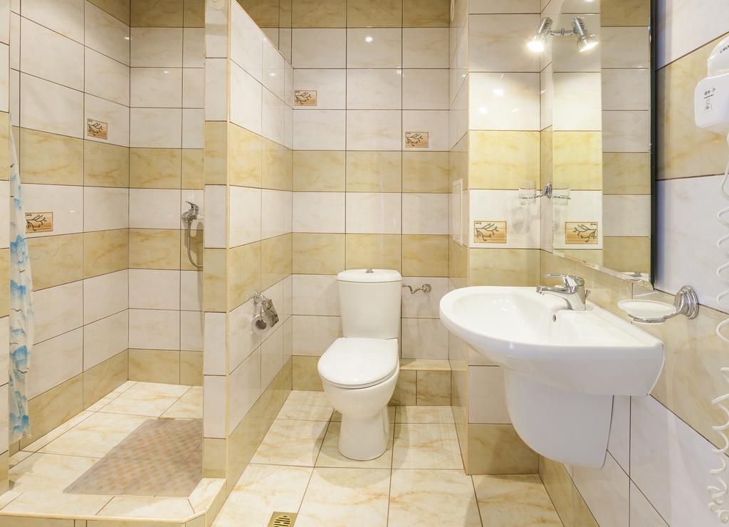 Family Hotel Central Burgas Bagian luar foto