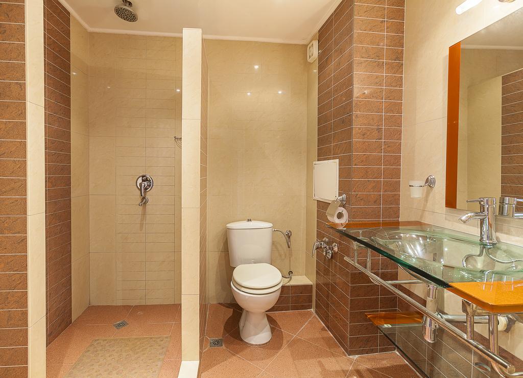 Family Hotel Central Burgas Bagian luar foto